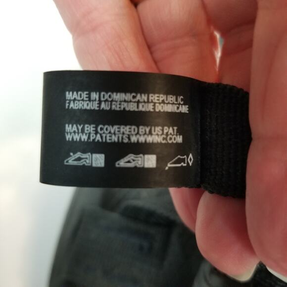 Chaco Women's Z/2 Adjustable Strap Classic Sandal Black Size 7 - Picture 7 of 9